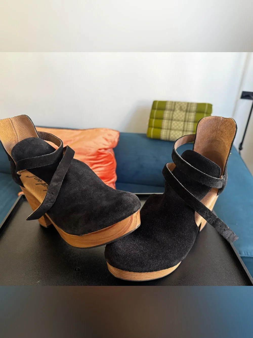 Free People Cedar Clog - Black Suede Platforms with Straps -  NEVER WORN Sz 39/9